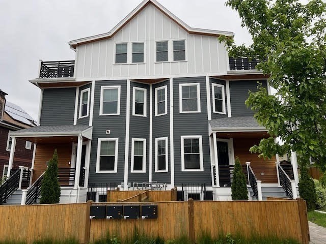 3 bed, 3 bath apartment for rent at 13R Belknap St Unit 13R, Arlington — photo 1 of 20