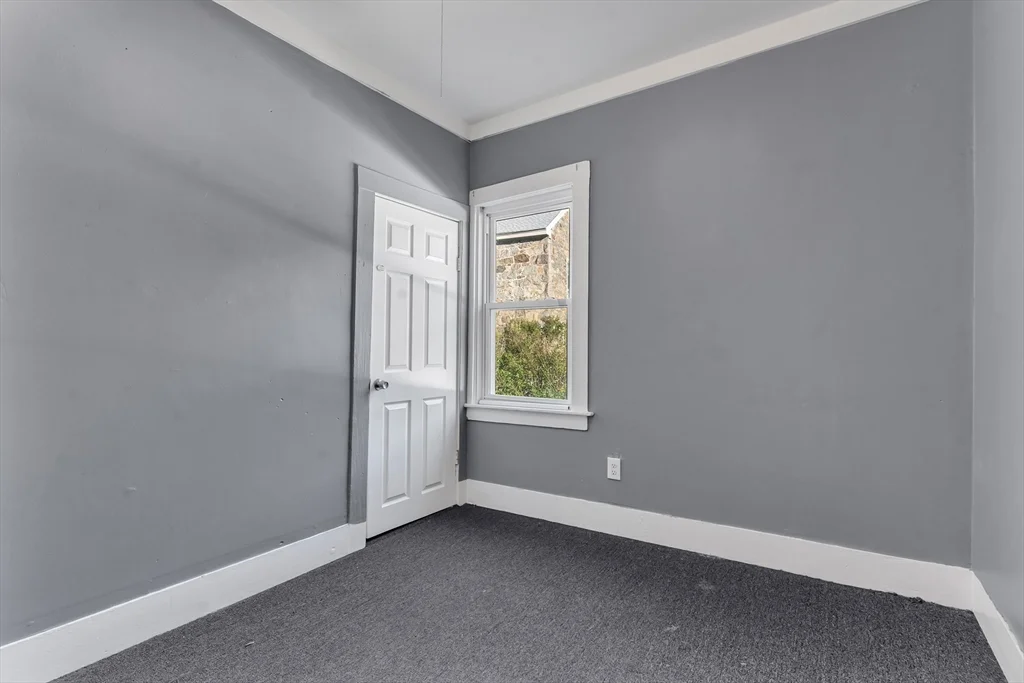 3 bed, 1 bath apartment for rent at 13R Plain St Unit 2, Taunton — photo 16 of 20