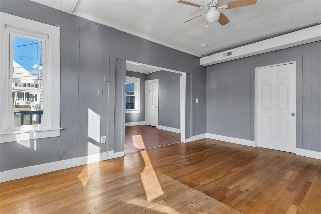3 bed, 1 bath apartment for rent at 13R Plain St Unit 2, Taunton — photo 3 of 20