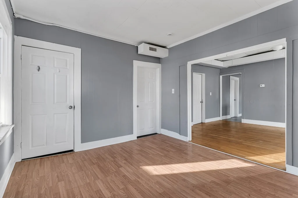 3 bed, 1 bath apartment for rent at 13R Plain St Unit 2, Taunton — photo 1 of 20