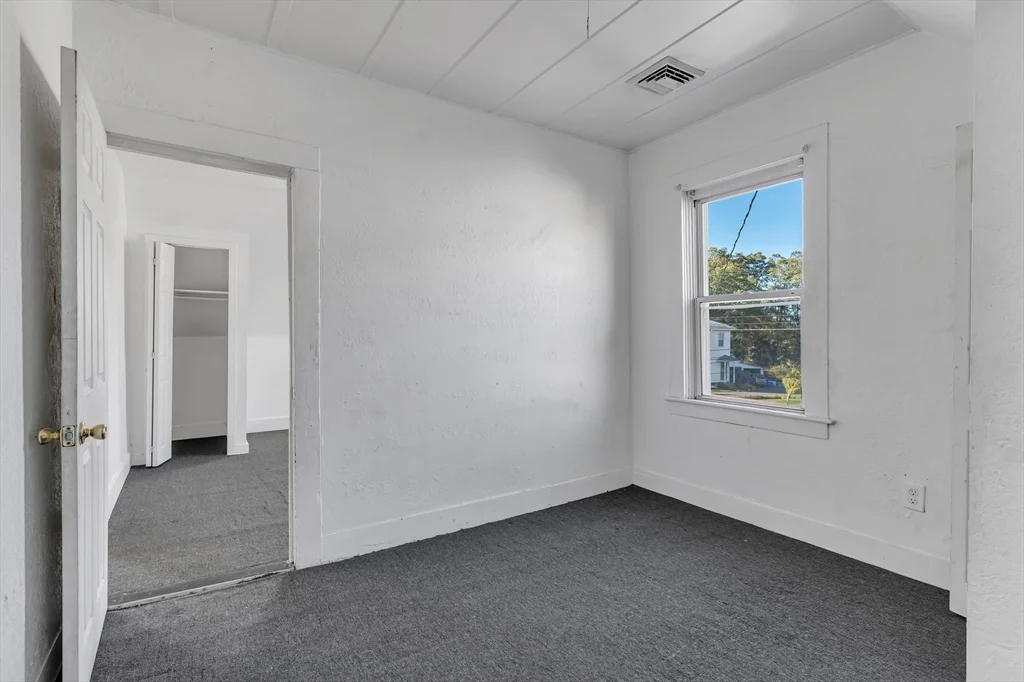 3 bed, 1 bath apartment for rent at 13R Plain St Unit 3, Taunton — photo 9 of 18