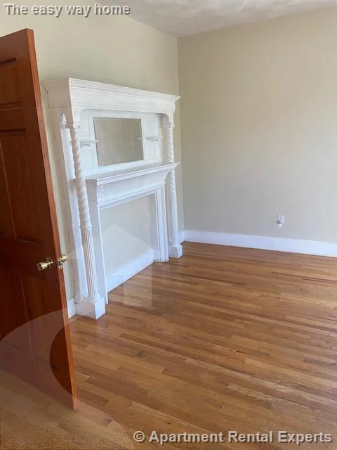 3 bed, 1 bath apartment for rent at 14-16 Clark St Unit 2, Union Square — photo 11 of 22