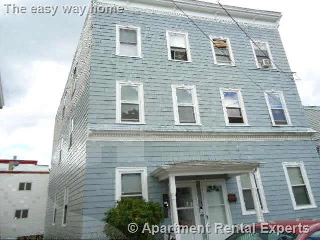 3 bed, 1 bath apartment for rent at 14-16 Clark St Unit 2, Union Square — photo 21 of 22