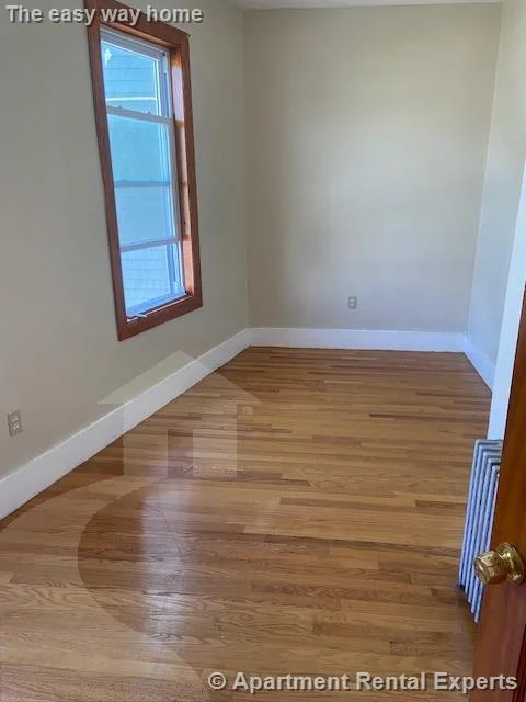 3 bed, 1 bath apartment for rent at 14-16 Clark St Unit 2, Union Square — photo 9 of 22