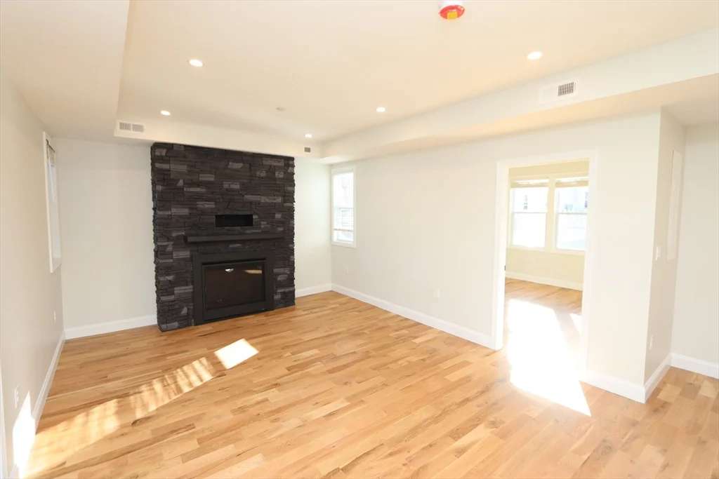 2 bed, 2 bath apartment for rent at 14-16 Harriet St Unit 1, Brighton — photo 7 of 19