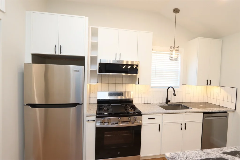 2 bed, 1 bath apartment for rent at 14-16 Harriet St Unit 2, Brighton — photo 2 of 20