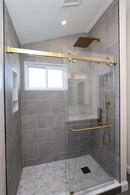 2 bed, 1 bath apartment for rent at 14-16 Harriet St Unit 2, Brighton — photo 14 of 20