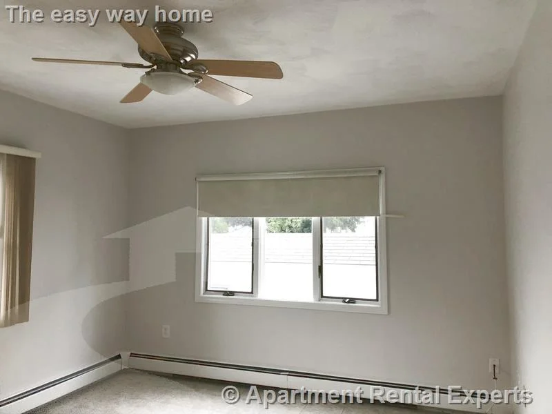 2 bed, 1 bath apartment for rent at 14-16 Lewis St Unit 1, Glenwood — photo 6 of 9