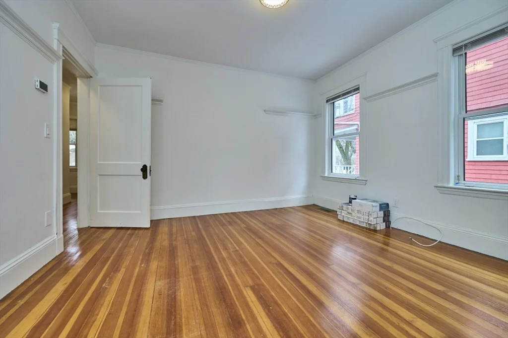 3 bed, 1 bath apartment for rent at 14-16 Malvern Ave Unit 14, Davis Square — photo 4 of 17
