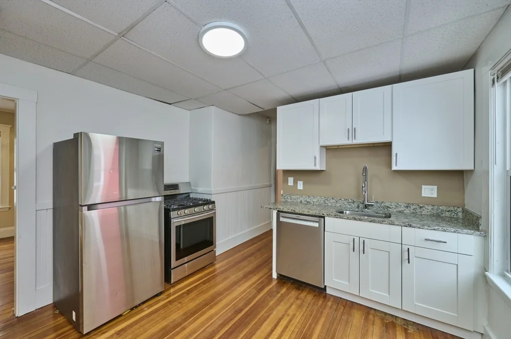 3 bed, 1 bath apartment for rent at 14-16 Malvern Ave Unit 14, Davis Square — photo 6 of 17