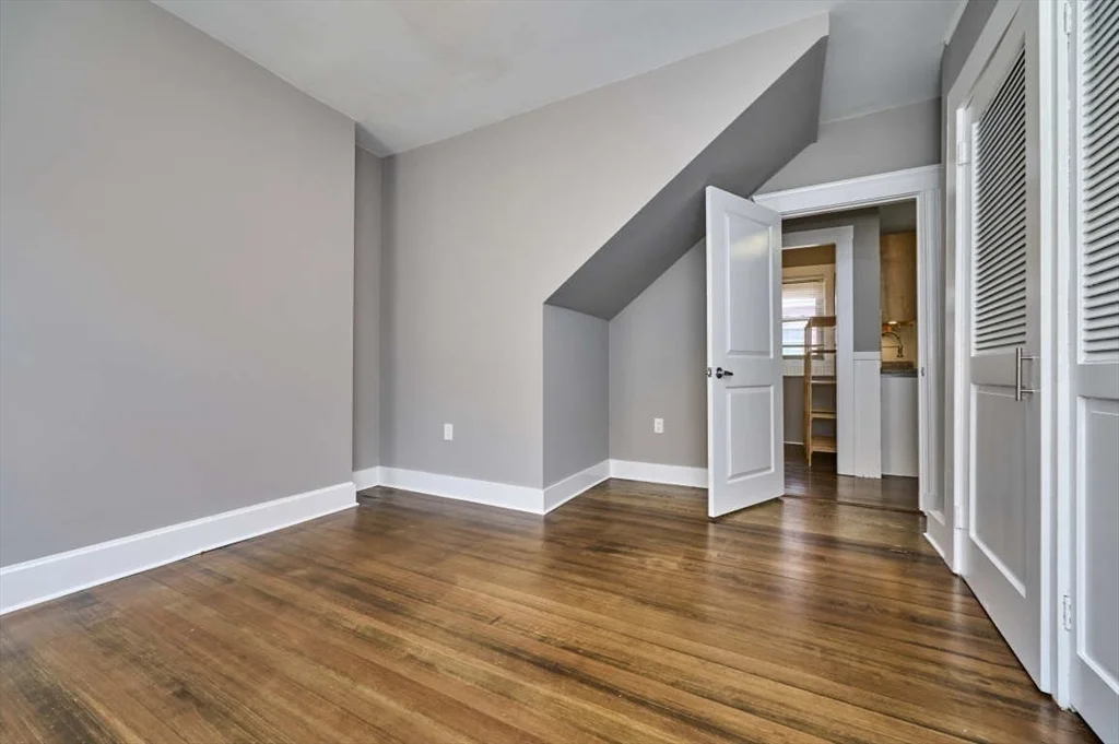 4 bed, 2 bath apartment for rent at 14-16 Malvern Unit 2, Somerville — photo 15 of 27