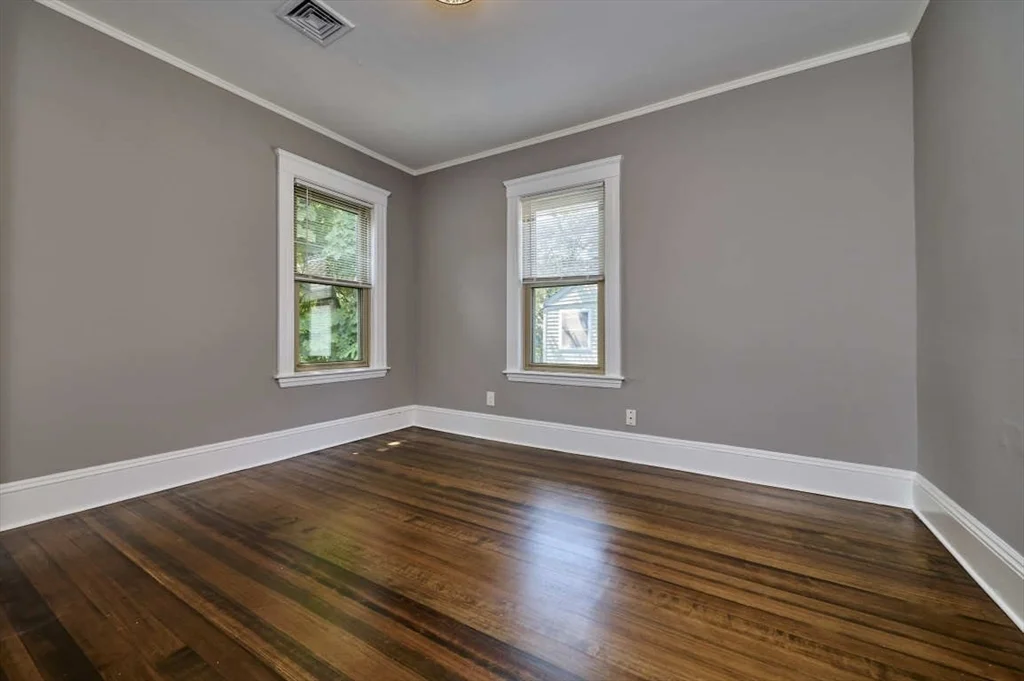 4 bed, 2 bath apartment for rent at 14-16 Malvern Unit 2, Somerville — photo 14 of 27