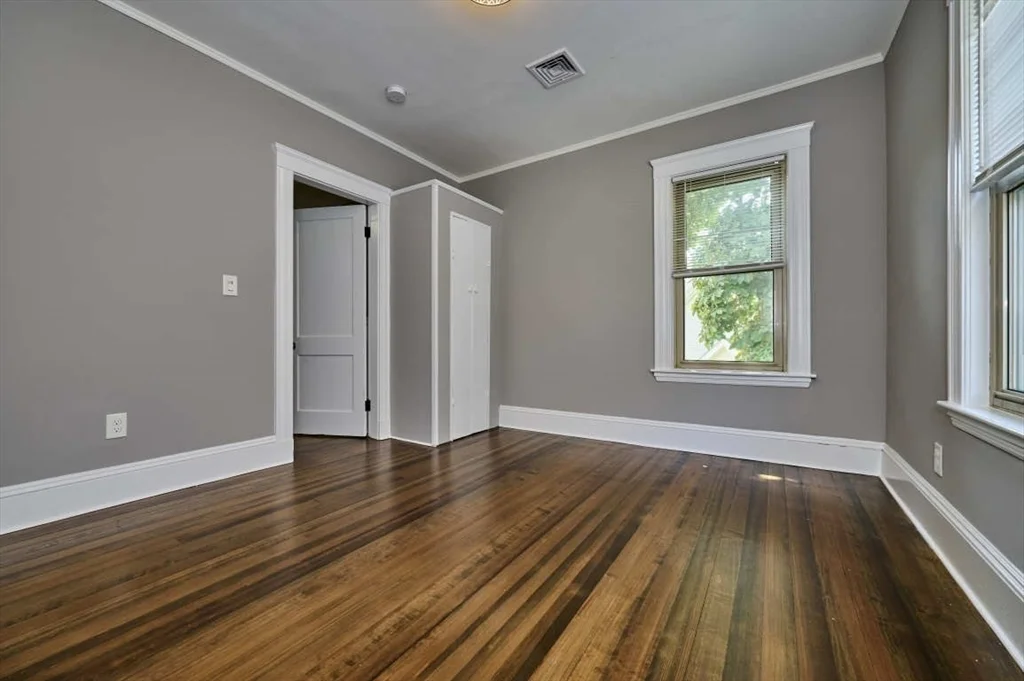 4 bed, 2 bath apartment for rent at 14-16 Malvern Unit 2, Somerville — photo 13 of 27