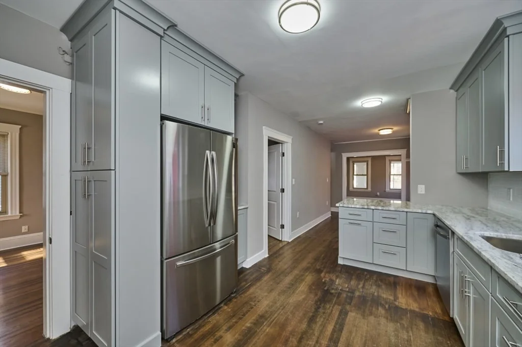 4 bed, 2 bath apartment for rent at 14-16 Malvern Unit 2, Somerville — photo 12 of 27