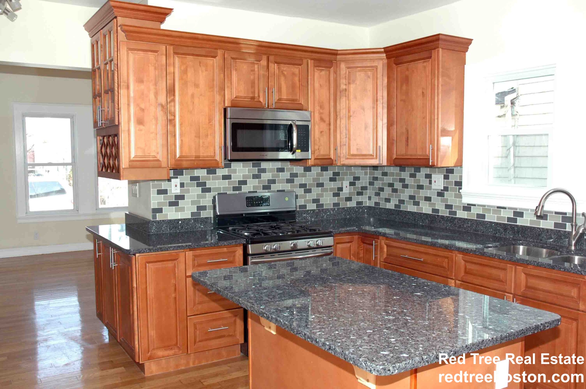 5 bed, 3 bath apartment for rent at 16 Seager Ct, Brighton