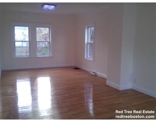 5 bed, 3 bath apartment for rent at 16 Seager Ct, Brighton — photo 9 of 10