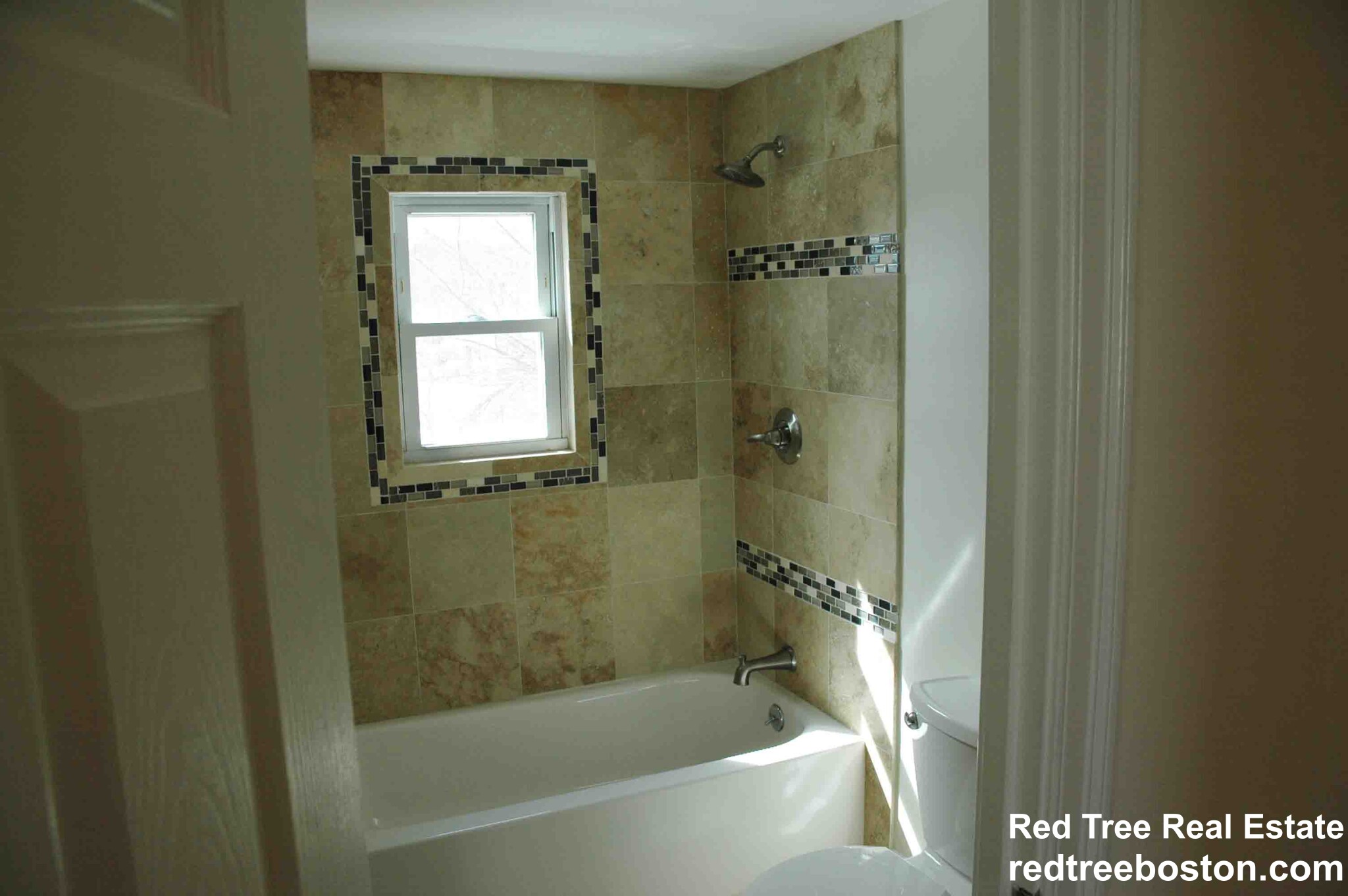 5 bed, 3 bath apartment for rent at 16 Seager Ct, Brighton — photo 8 of 10