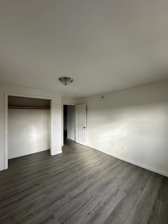2 bed, 1 bath apartment for rent at 14 2nd St Unit 3, Lowell — photo 4 of 5