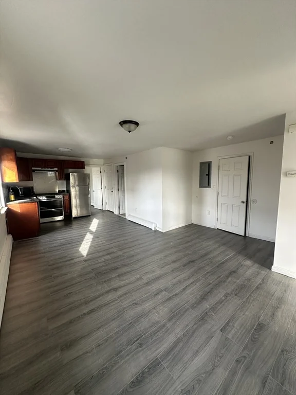 2 bed, 1 bath apartment for rent at 14 2nd St Unit 3, Lowell — photo 2 of 5