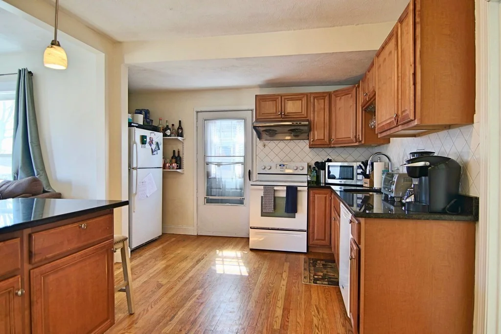 2 bed, 1 bath apartment for rent at 14 4th St Unit 2, Wellington — photo 5 of 11