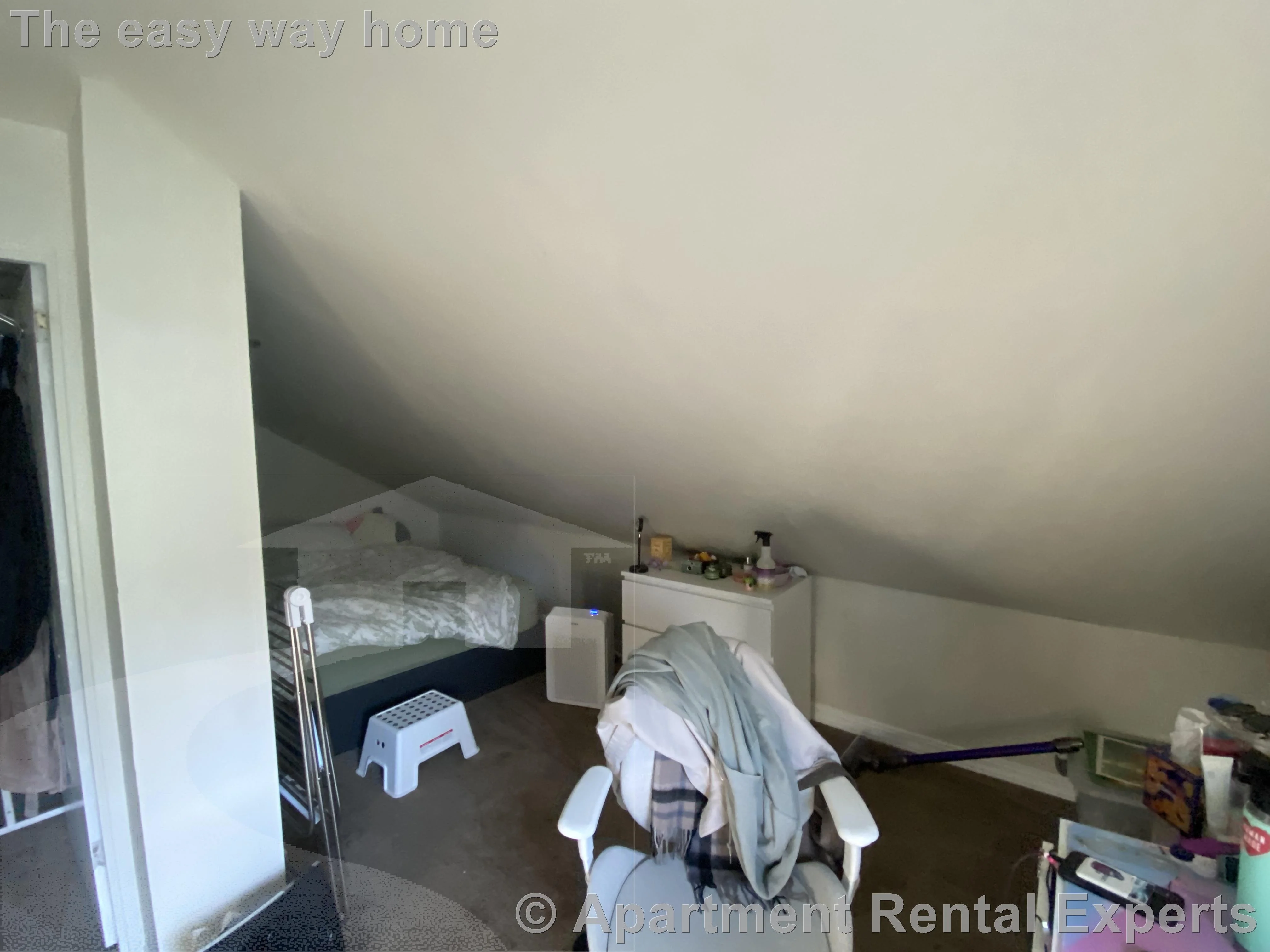 4 bed, 1 bath apartment for rent at 14.5 Fairmount St, Tufts — photo 4 of 10