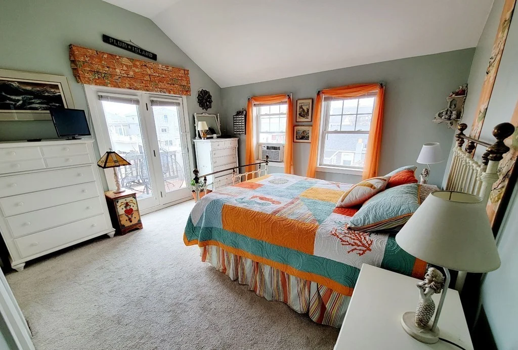 3 bed, 2 bath apartment for rent at 14 55 Unit Weekly, Plum Island — photo 10 of 24