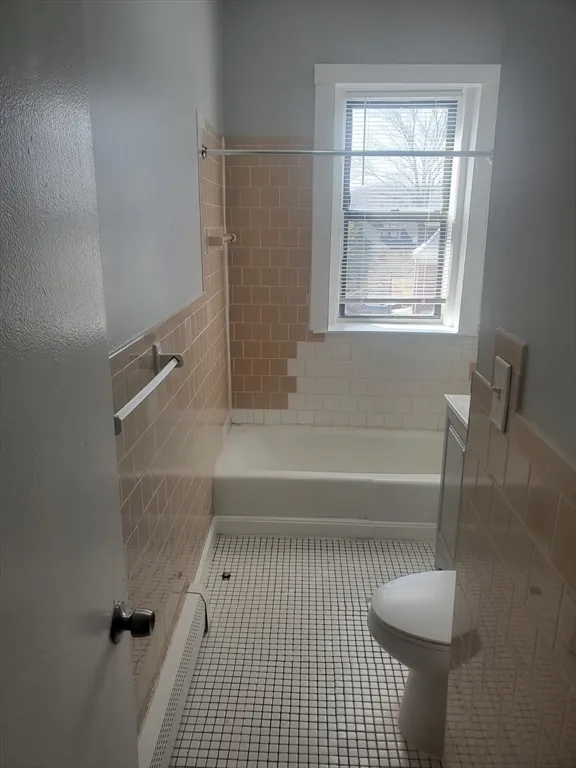 2 bed, 1 bath apartment for rent at 14 Abbotsford St Unit 8, Dorchester — photo 12 of 12