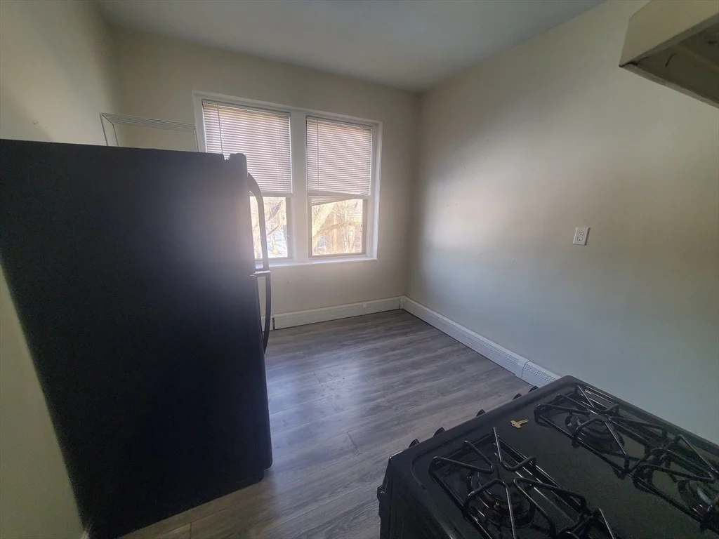 1 bed, 1 bath apartment for rent at 14 Abbotsford St Unit 9, Dorchester