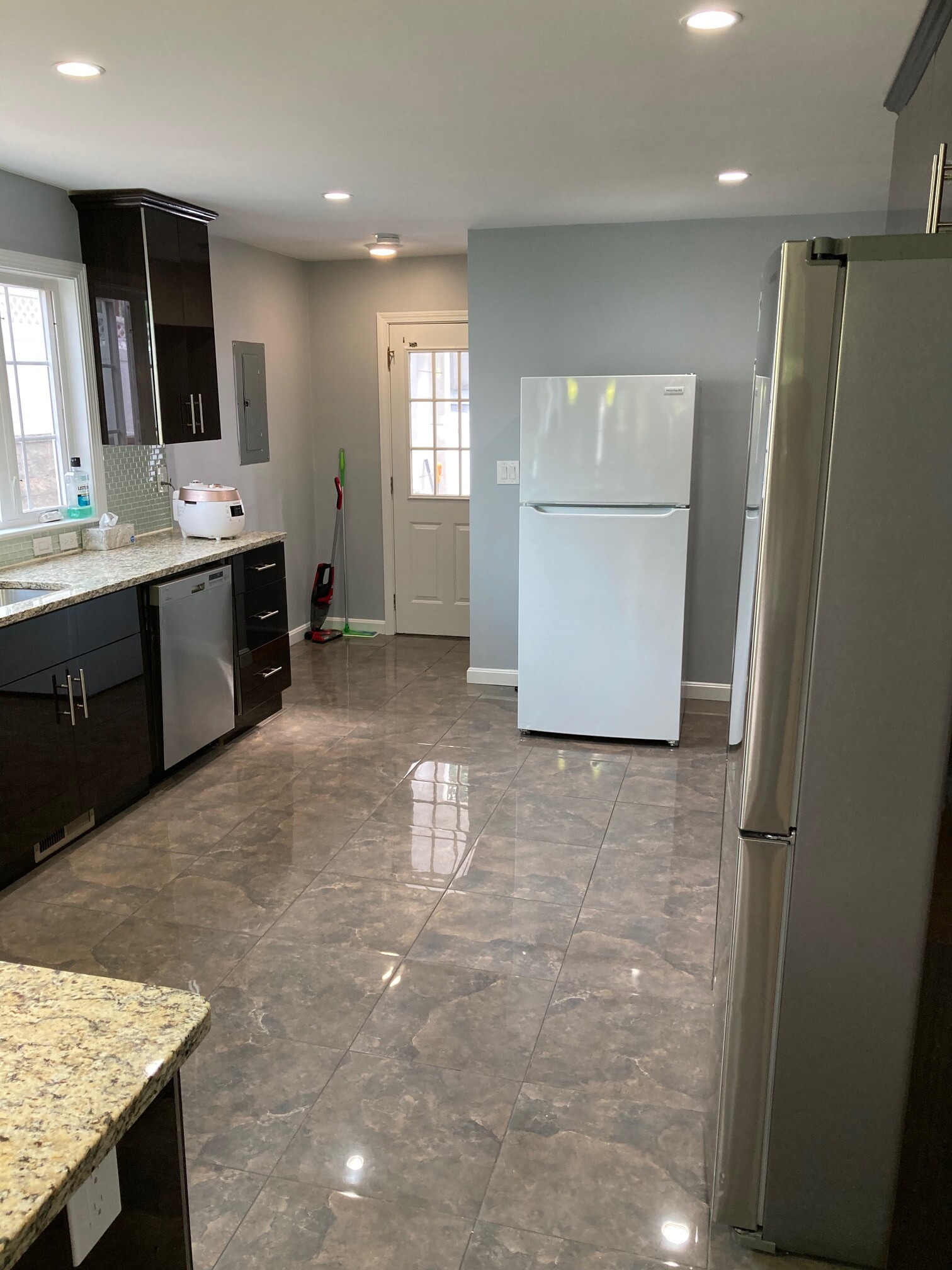 1 bed, 1 bath apartment for rent at 14 Aberdeen Ave Unit B2, West Cambridge — photo 6 of 21