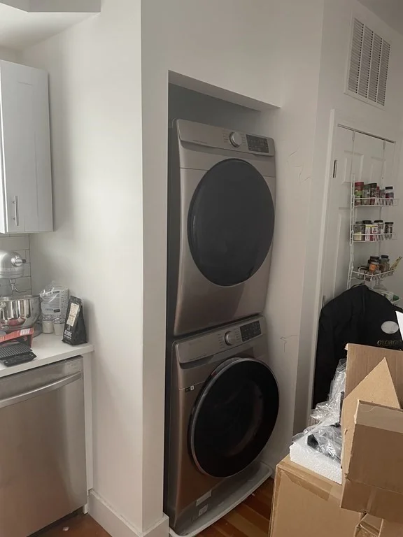 3 bed, 1 bath apartment for rent at 14 Alberta Ter Unit 3, North Cambridge — photo 6 of 11