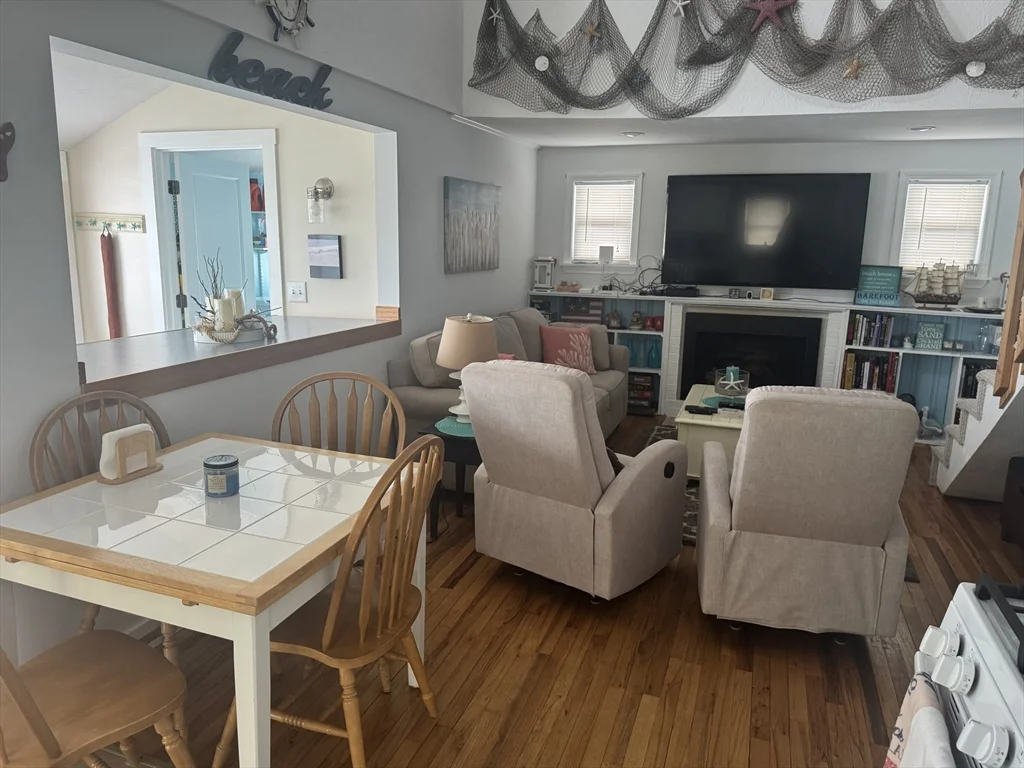 3 bed, 1 bath apartment for rent at 14 Alden St, Humarock — photo 9 of 24