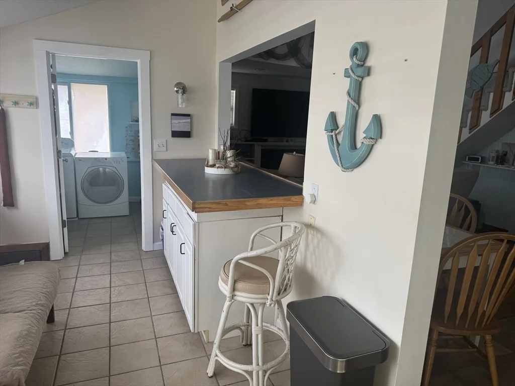 3 bed, 1 bath apartment for rent at 14 Alden St, Humarock — photo 10 of 24