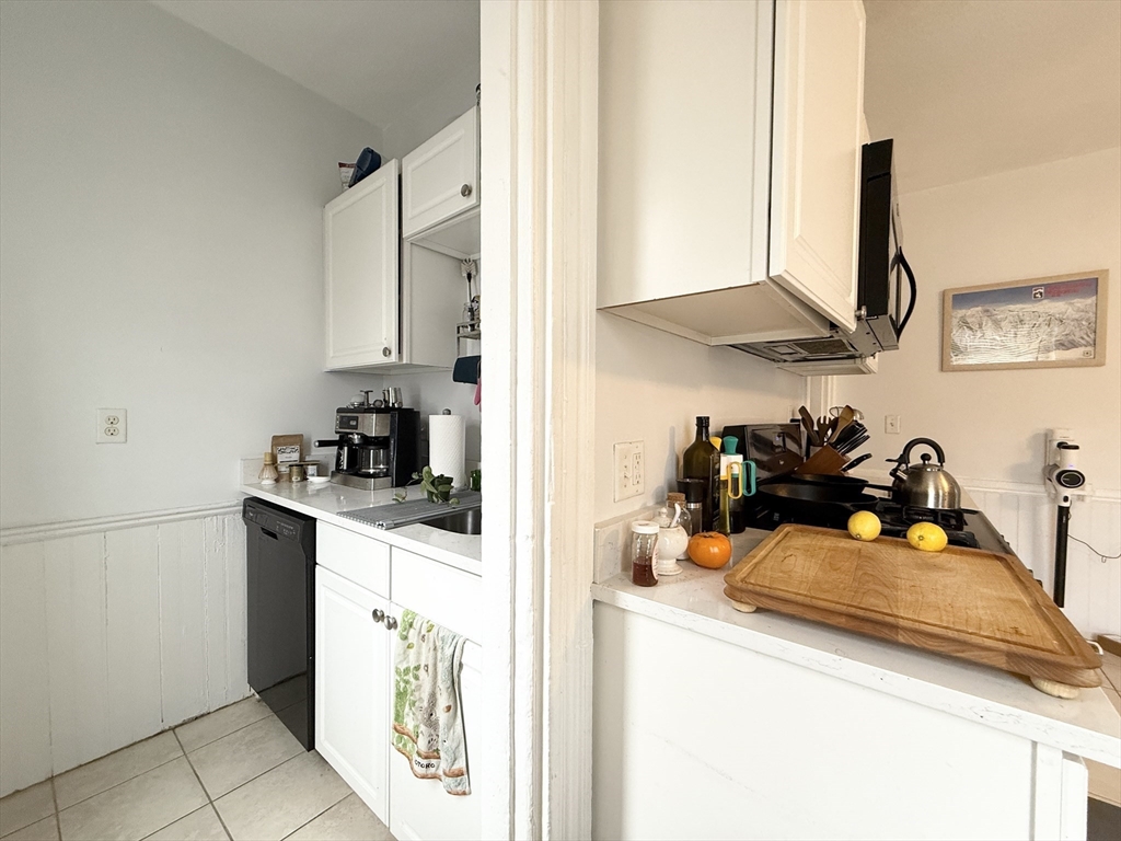 2 bed, 1 bath apartment for rent at 14 Allen St Unit 3, Union Square — photo 7 of 11