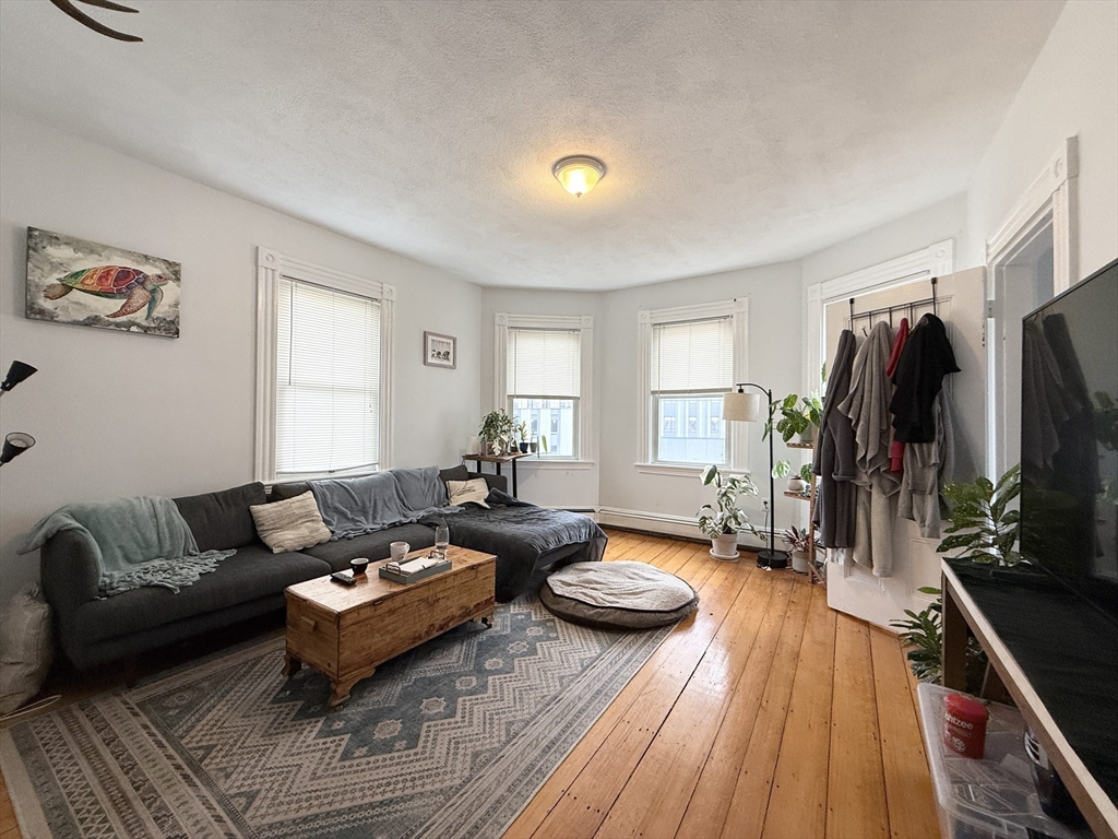 2 bed, 1 bath apartment for rent at 14 Allen St Unit 3, Union Square — photo 2 of 11