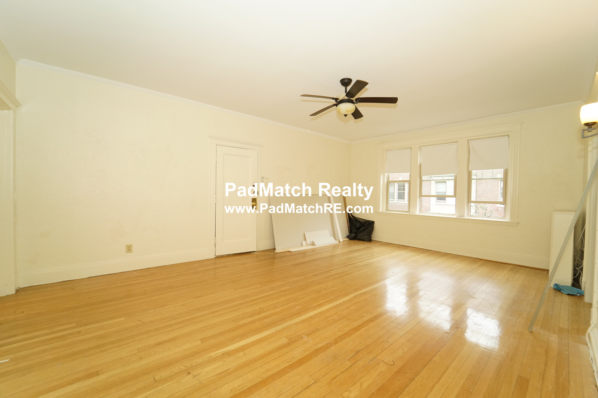 3 bed, 1 bath apartment for rent at 14 Alton Pl Unit 3, Coolidge Corner — photo 1 of 18