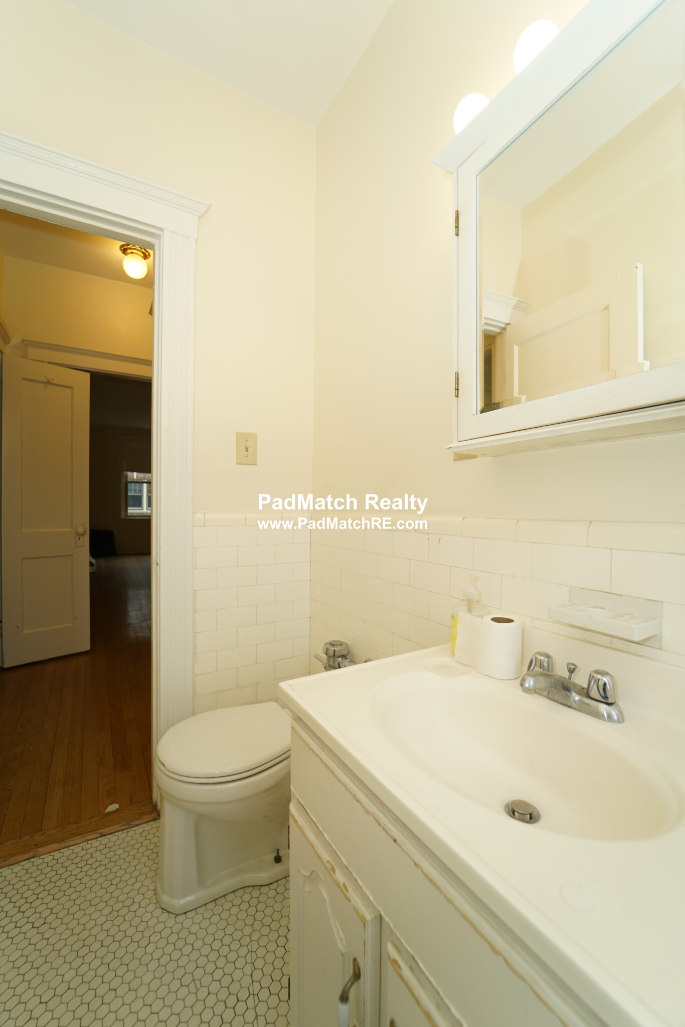 3 bed, 1 bath apartment for rent at 14 Alton Pl Unit 3, Coolidge Corner — photo 16 of 18