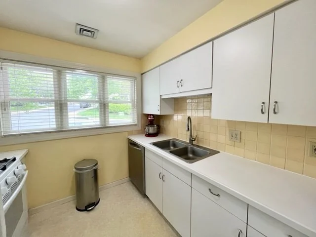 2 bed, 2 bath apartment for rent at 14 Angela Ln Unit K-1, Watertown — photo 8 of 24