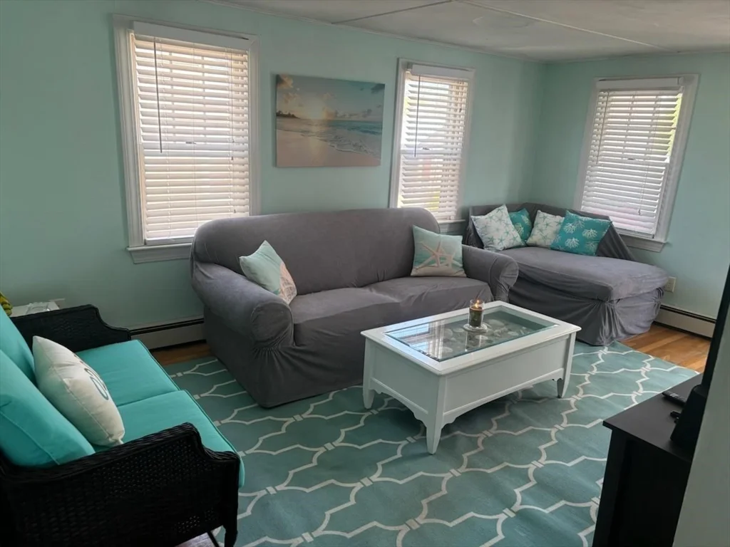2 bed, 1 bath apartment for rent at 14 Arkansas Unit 14, Marshfield — photo 3 of 6