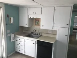 2 bed, 1 bath apartment for rent at 14 Arkansas Unit 14, Marshfield — photo 5 of 6