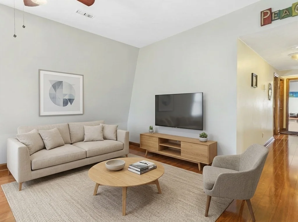2 bed, 2 bath apartment for rent at 14 Arlington St Unit 3, East Somerville — photo 3 of 9