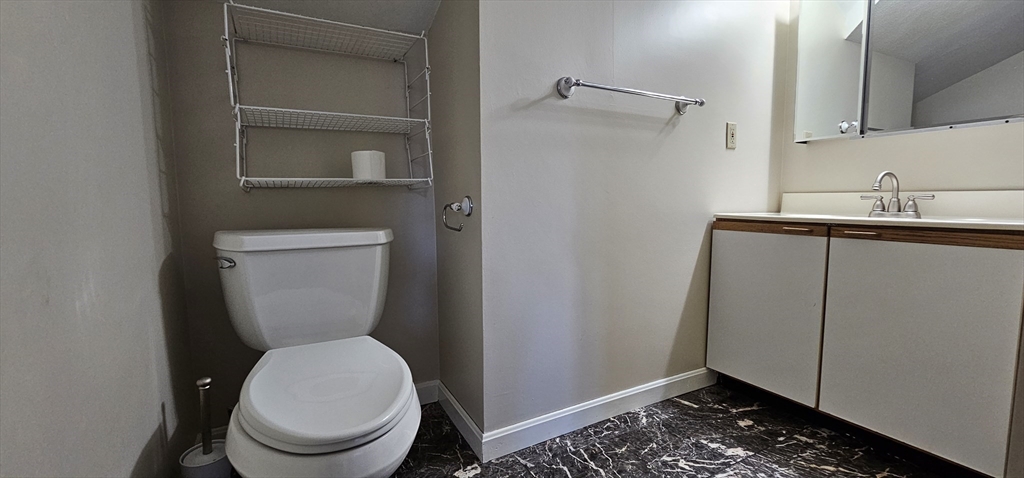 2 bed, 1 bath apartment for rent at 14 Arthur Unit 2, Worcester — photo 7 of 12