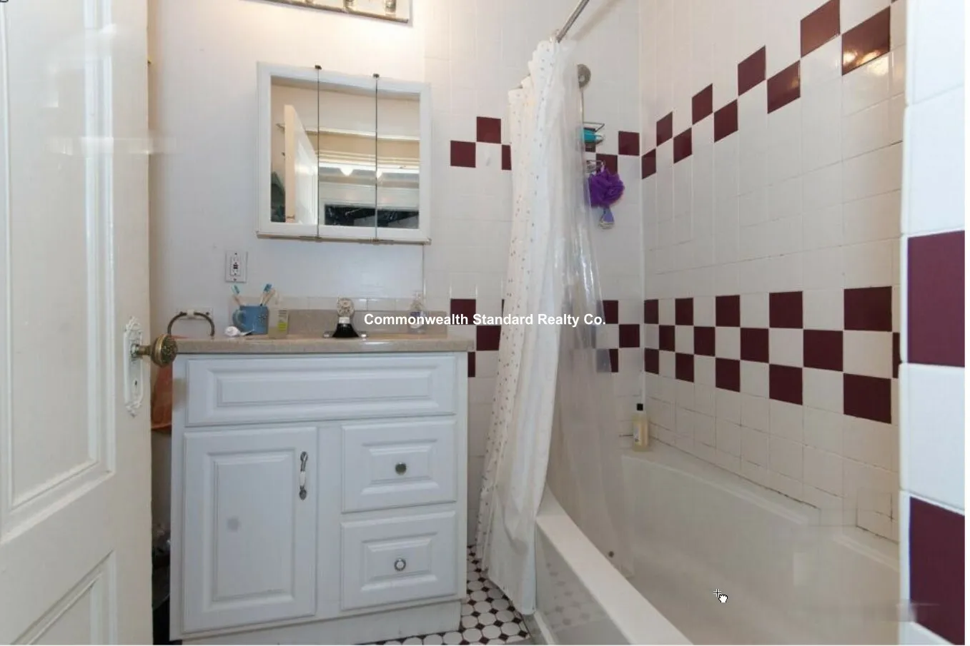 3 bed, 1 bath apartment for rent at 14 Ashford St Unit 4, Allston — photo 6 of 16
