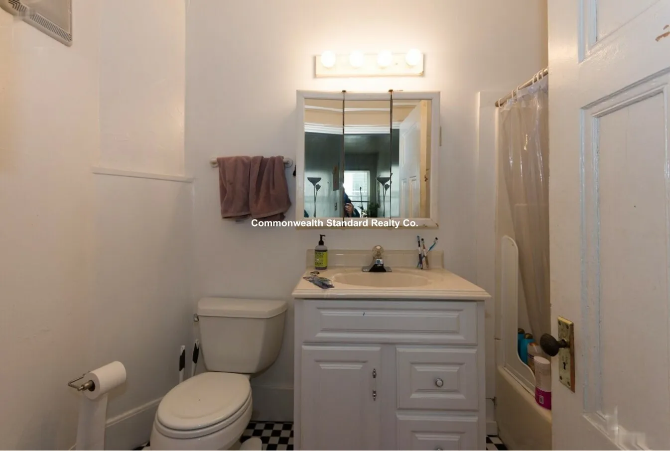 3 bed, 1 bath apartment for rent at 14 Ashford St Unit 4, Allston — photo 11 of 16