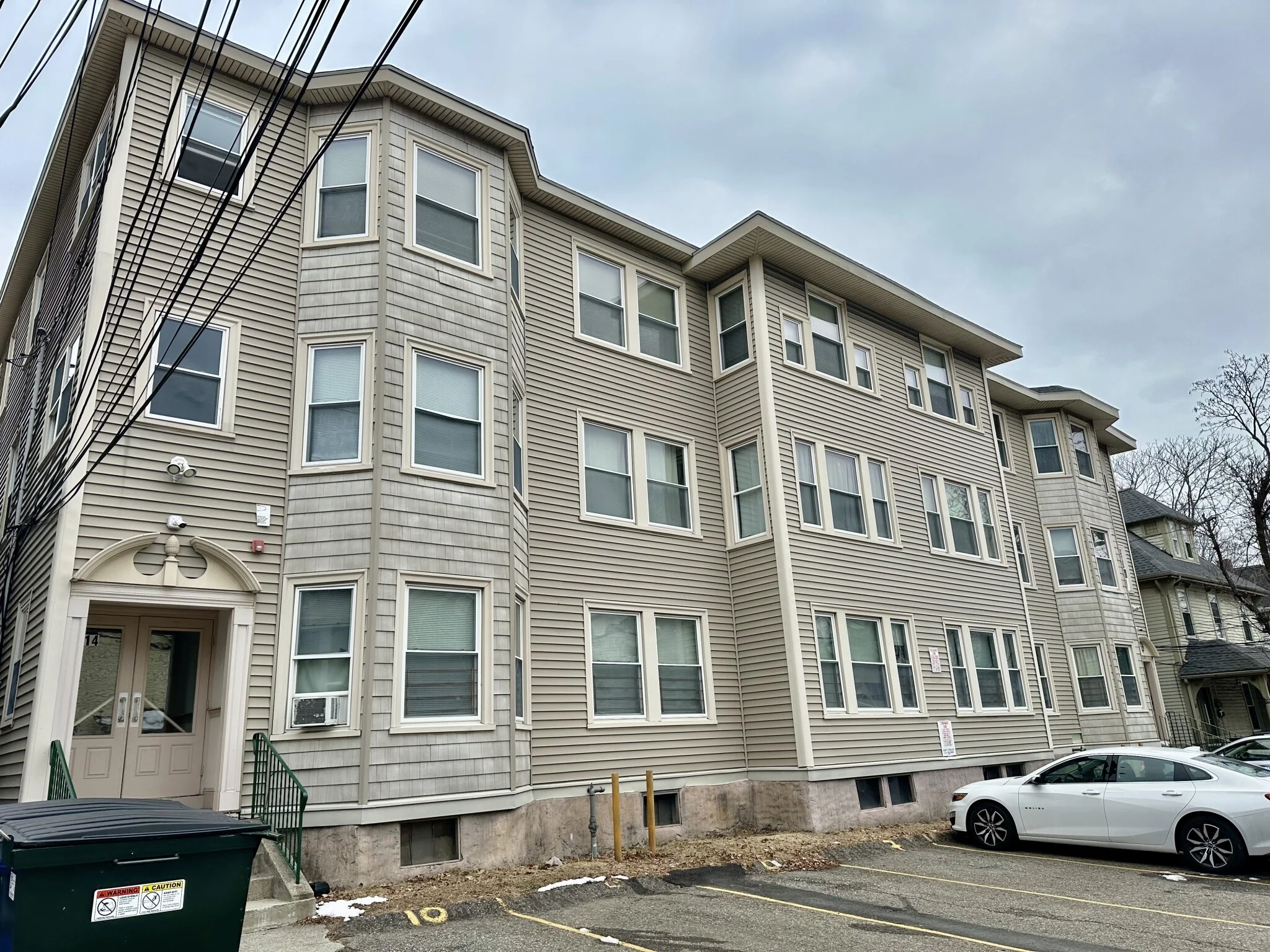 3 bed, 1 bath apartment for rent at 14 Ashford St Unit 4R, Allston — photo 14 of 15