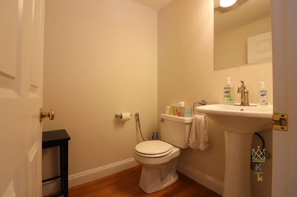 3 bed, 2 bath apartment for rent at 14 Ashland St Unit 0, Medford — photo 9 of 33