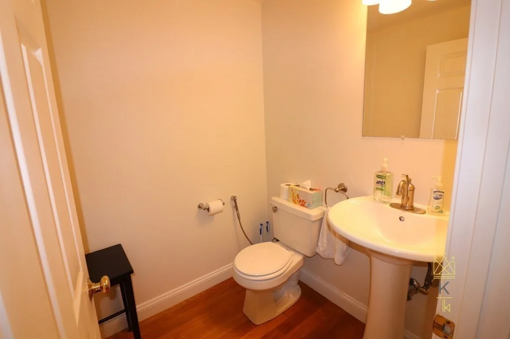 3 bed, 2 bath apartment for rent at 14 Ashland St Unit 0, Medford — photo 10 of 33