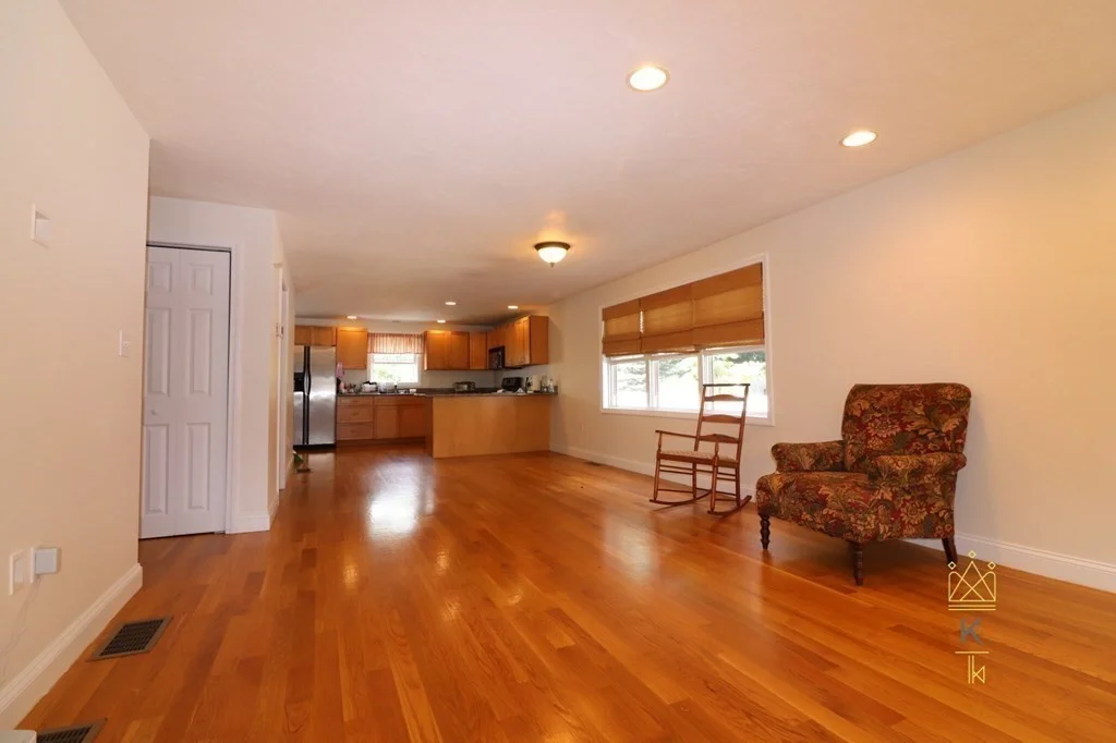 3 bed, 2 bath apartment for rent at 14 Ashland St Unit 0, Medford — photo 3 of 33
