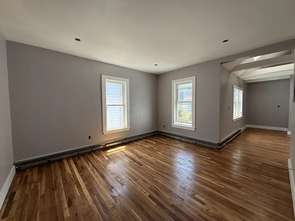 3 bed, 1 bath apartment for rent at 14 Atherton St Unit 2, Jamaica Plain — photo 3 of 17