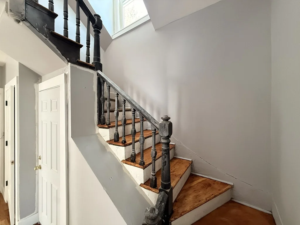 3 bed, 1 bath apartment for rent at 14 Atherton St Unit 2, Jamaica Plain — photo 10 of 17