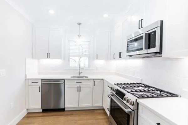 4 bed, 2 bath apartment for rent at 14 Atkins St Unit 1, Oak Square — photo 3 of 11